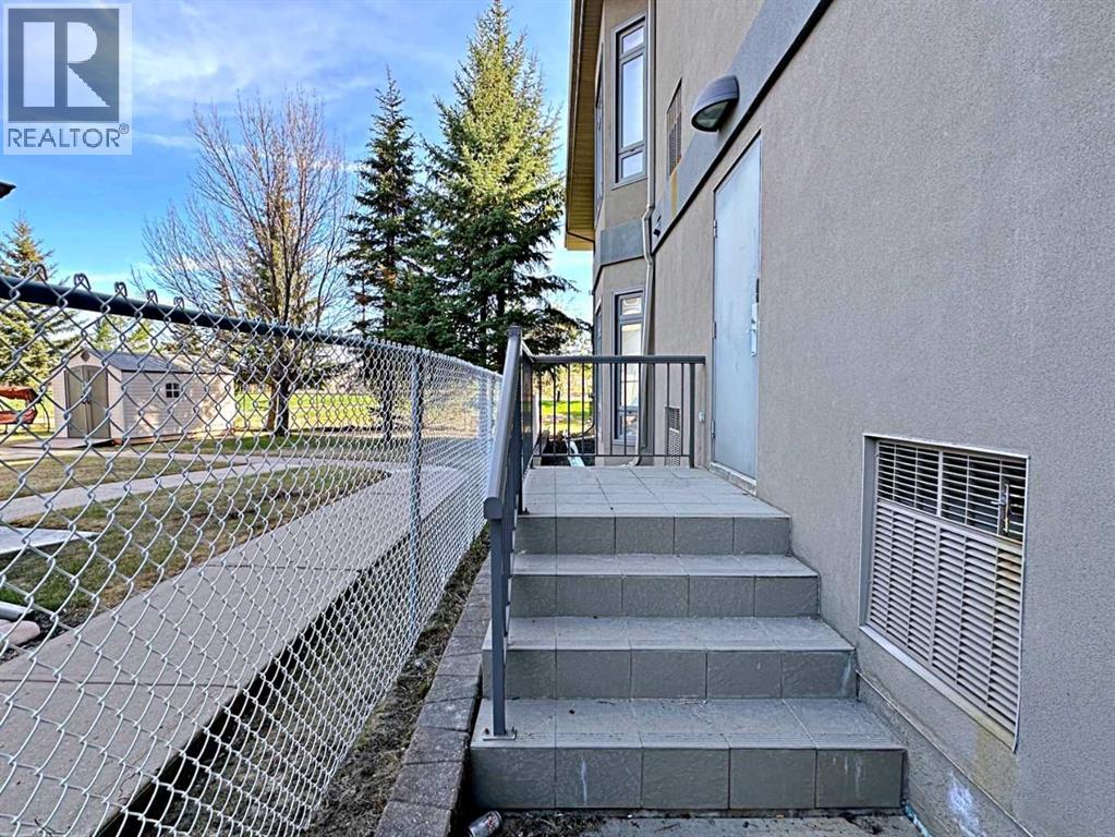 10110 Fraser Avenue, Fort McMurray