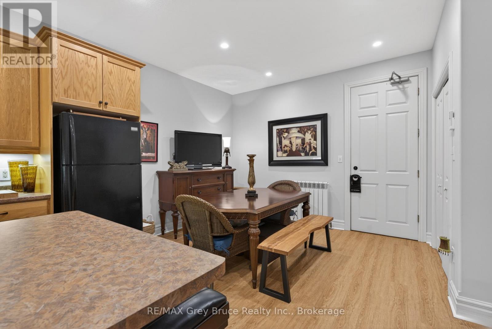 UNIT 6 - 355 PRINCESS STREET - 10