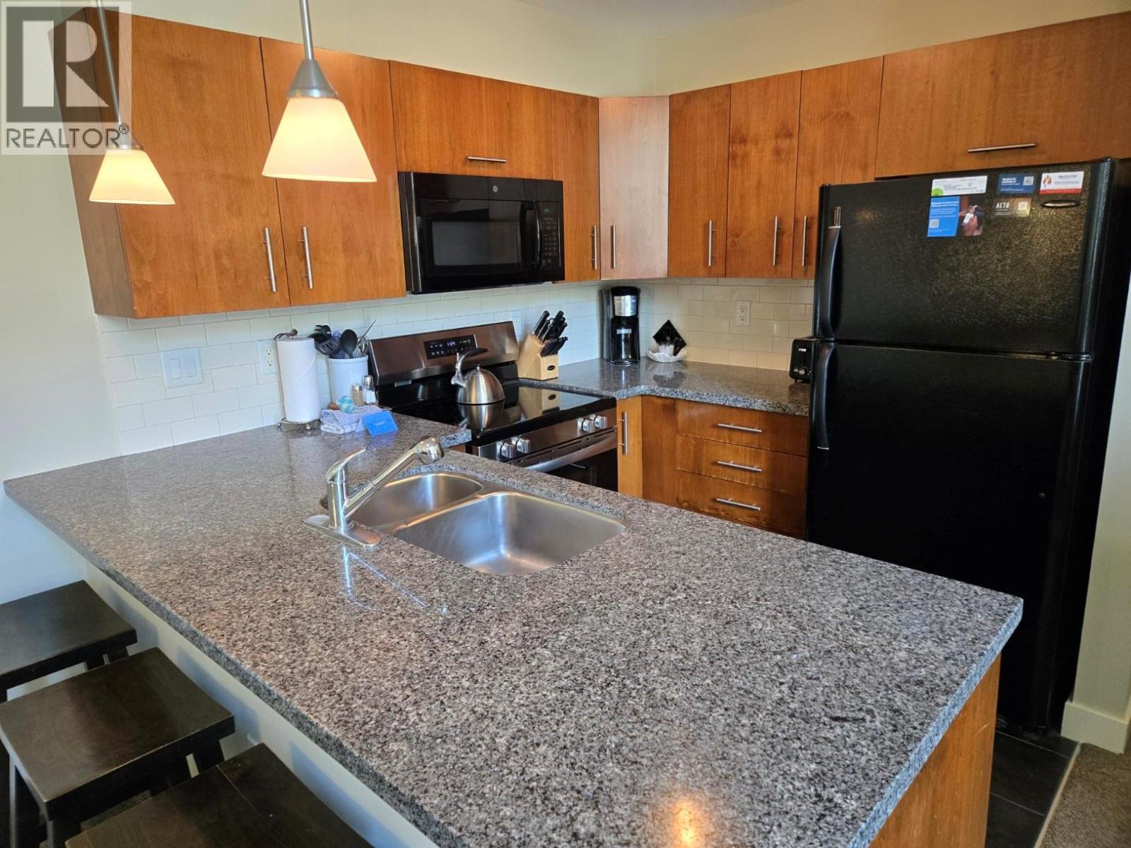 #223 B 2049 SUMMIT Drive - 8
