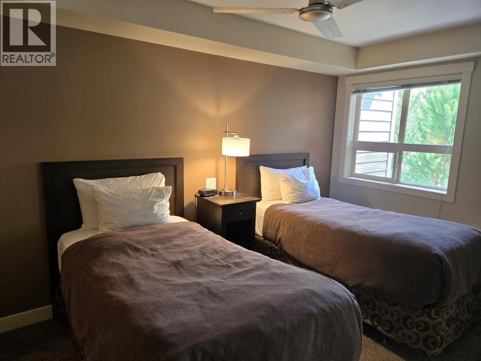 #223 B 2049 SUMMIT Drive - 14