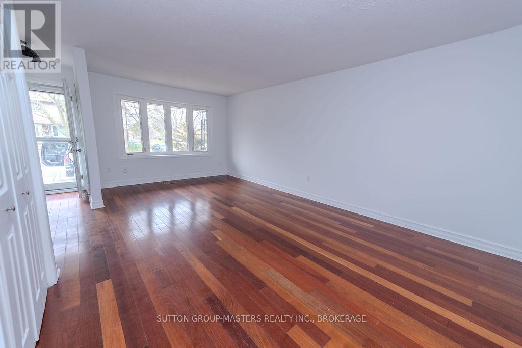 #2 23 ADDINGTON STREET - 10