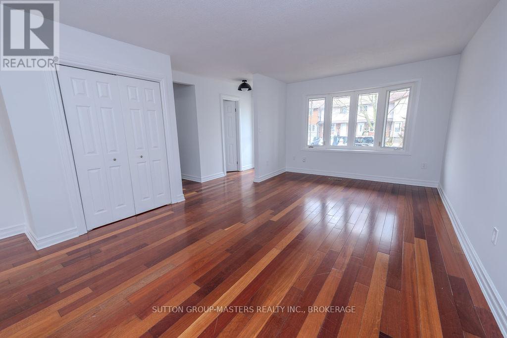 #2 23 ADDINGTON STREET - 11