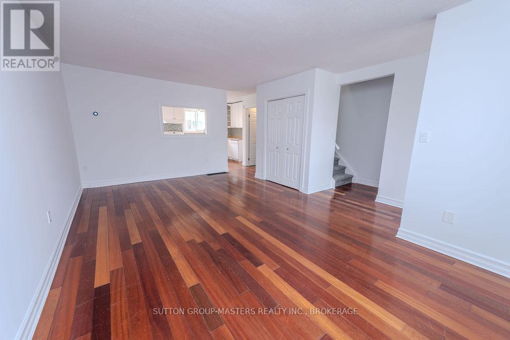 #2 23 ADDINGTON STREET - 12