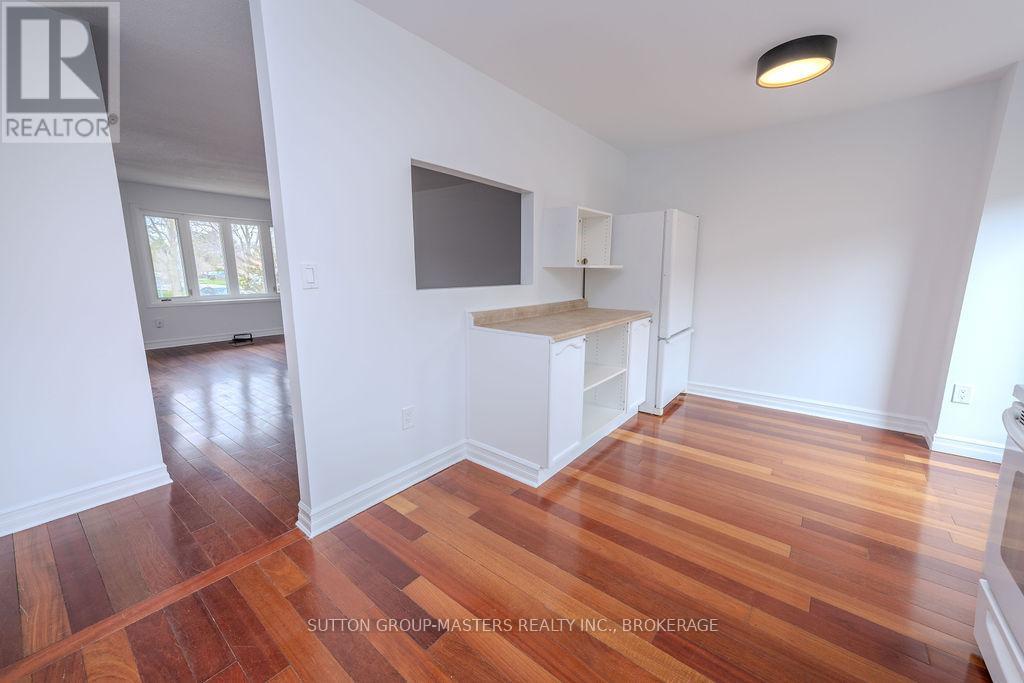 #2 23 ADDINGTON STREET - 7