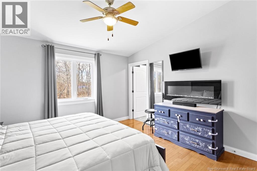 18 Carter Crescent - 17