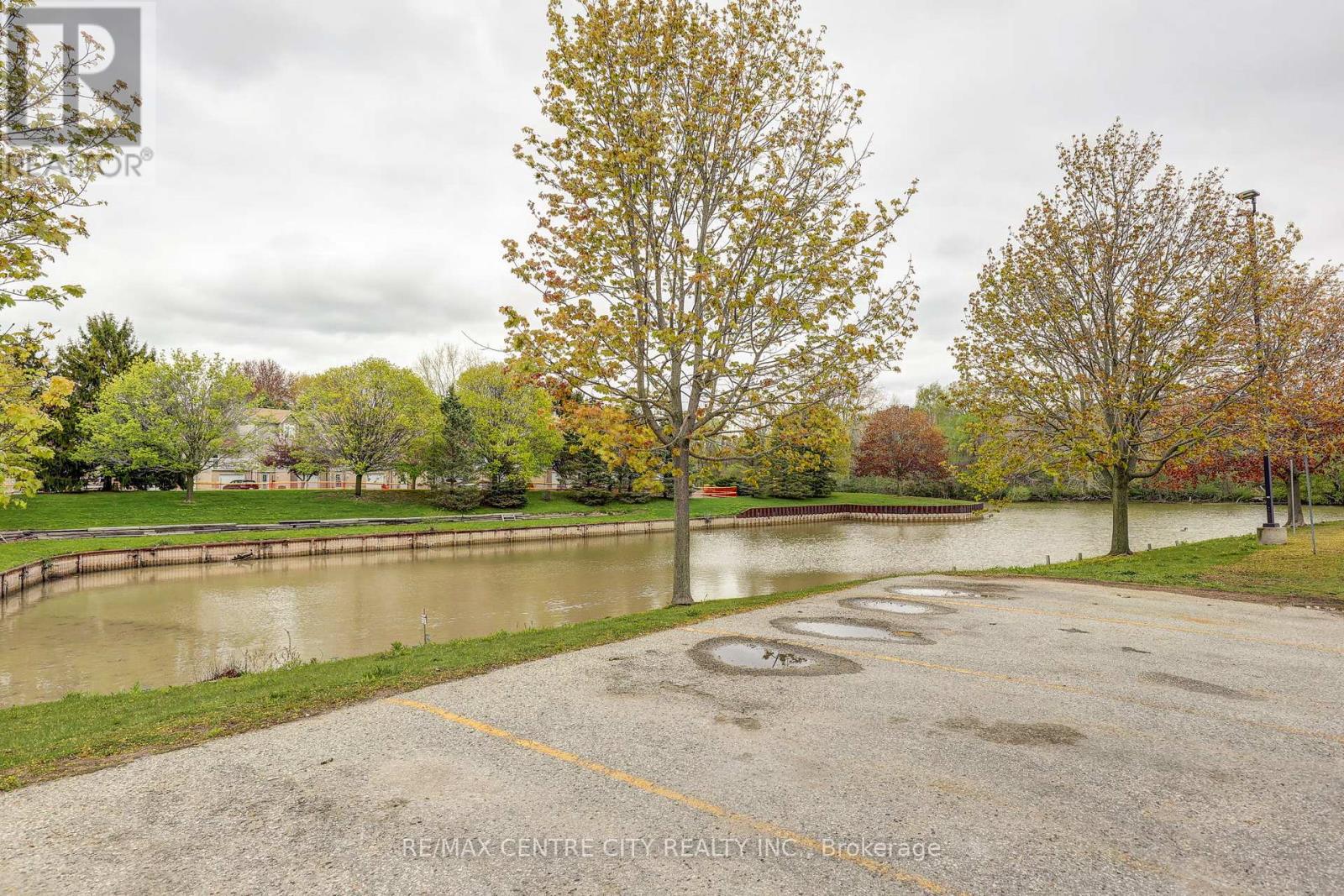 #31 301 CARLOW ROAD - 24
