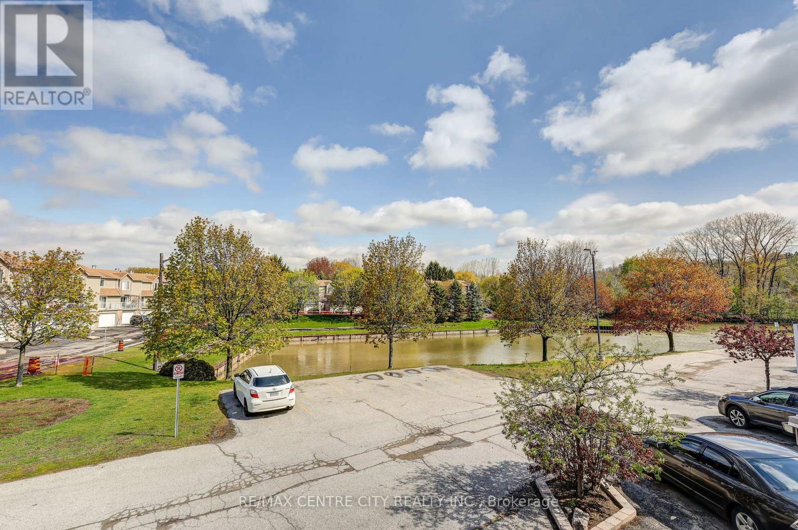 #31 301 CARLOW ROAD - 25