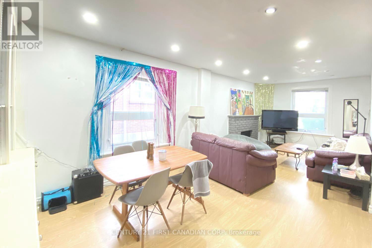 233 BERNARD AVENUE - 7