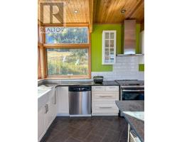 101 Crawley's Cove Road thumbnail 16