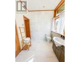101 Crawley's Cove Road thumbnail 26