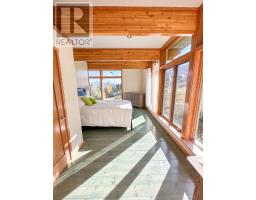 101 Crawley's Cove Road thumbnail 38