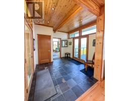 101 Crawley's Cove Road thumbnail 7