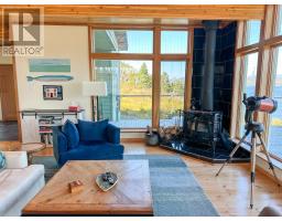 101 Crawley's Cove Road thumbnail 9