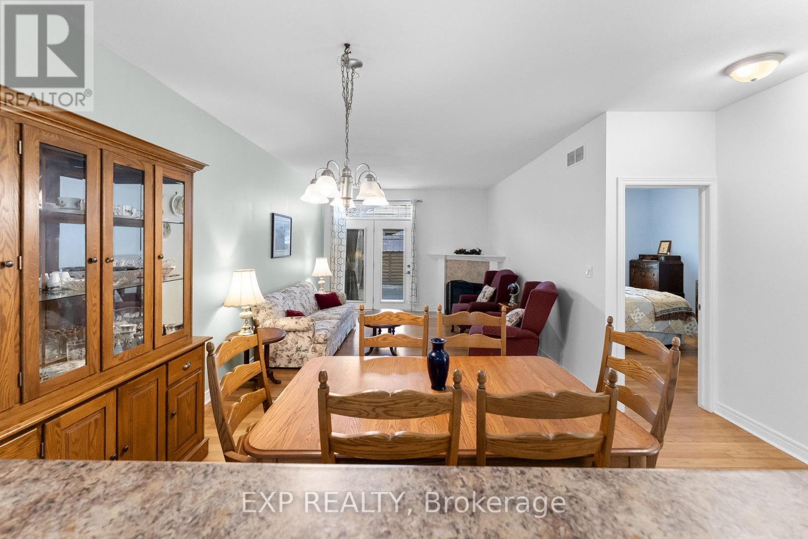 4324 BEVERLEY CRESCENT - 15