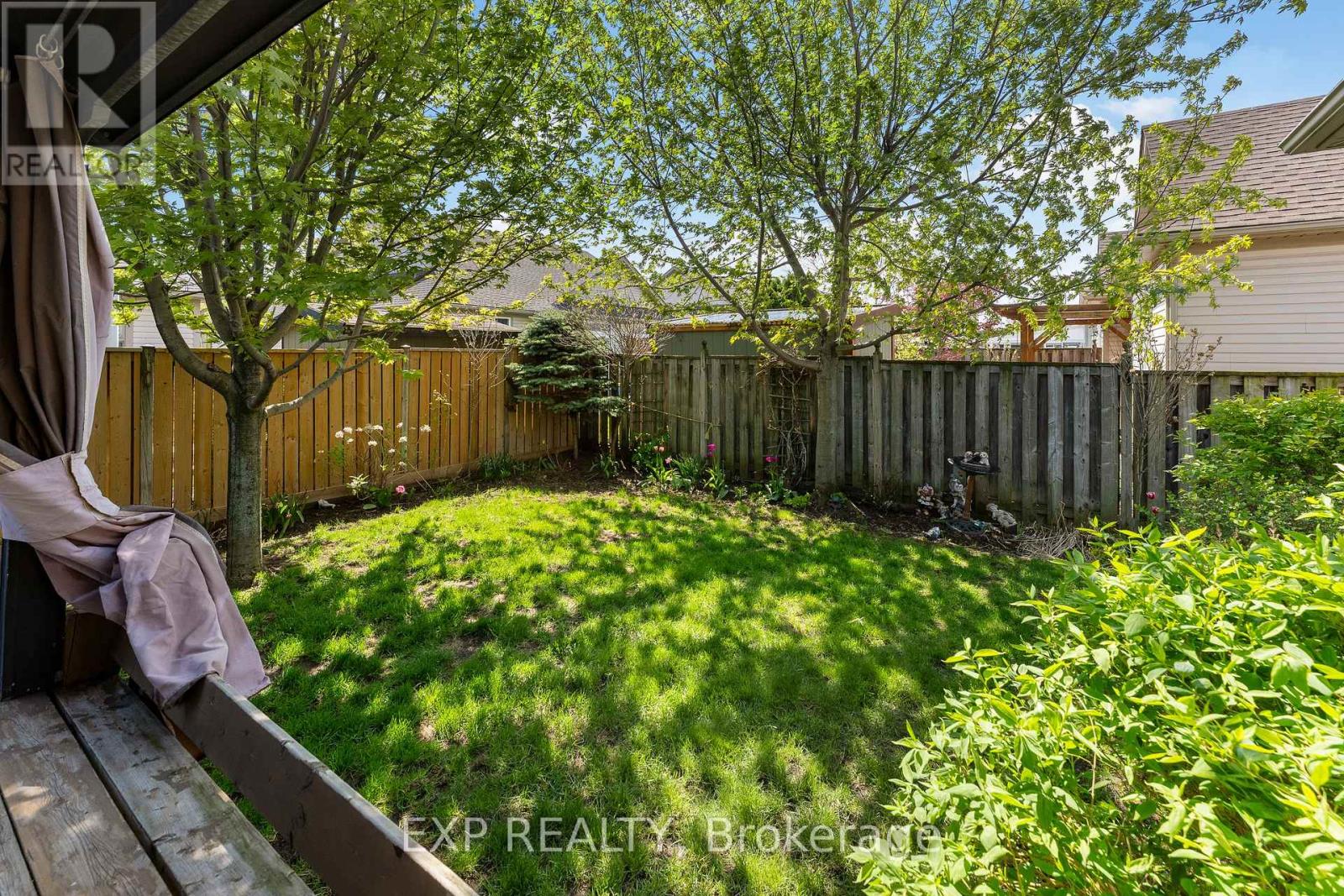 4324 BEVERLEY CRESCENT - 27