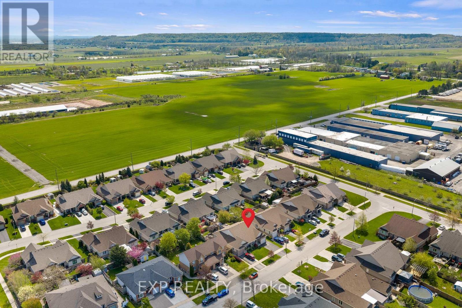 4324 BEVERLEY CRESCENT - 3