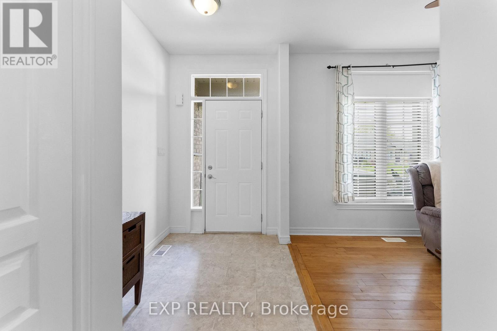 4324 BEVERLEY CRESCENT - 8