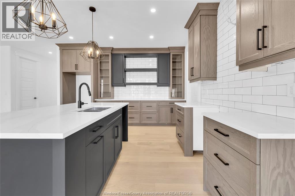 245 CHARLES - 8