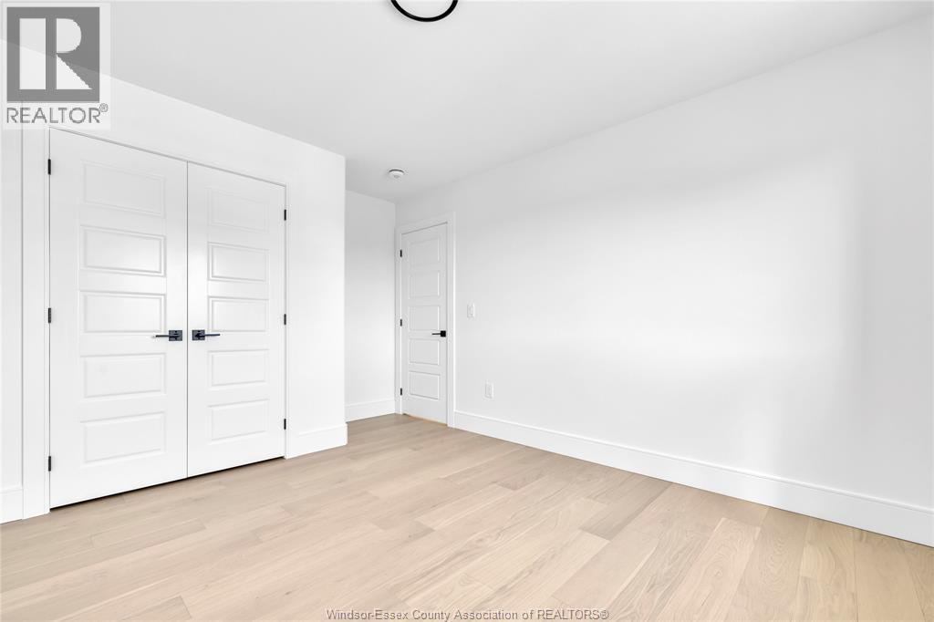 245 CHARLES - 31