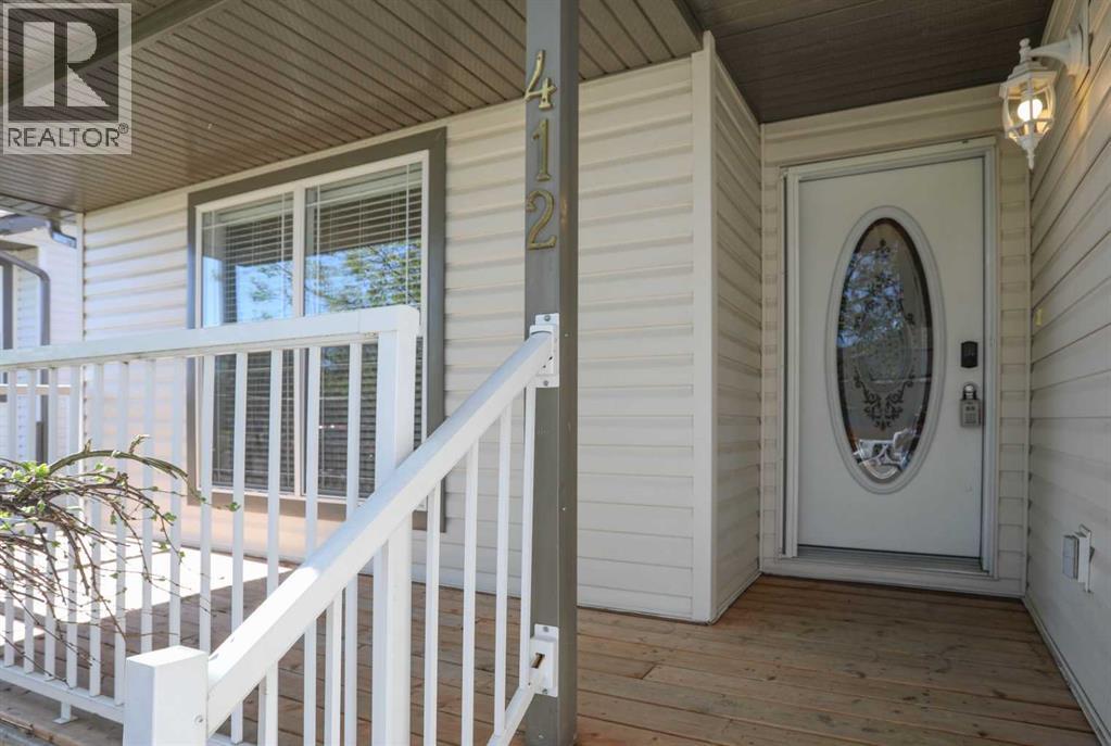 412 Highland Close - 2
