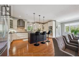 Family room - 47 Wissler Ridge, Centre Wellington, ON N0B1S0 Photo 13