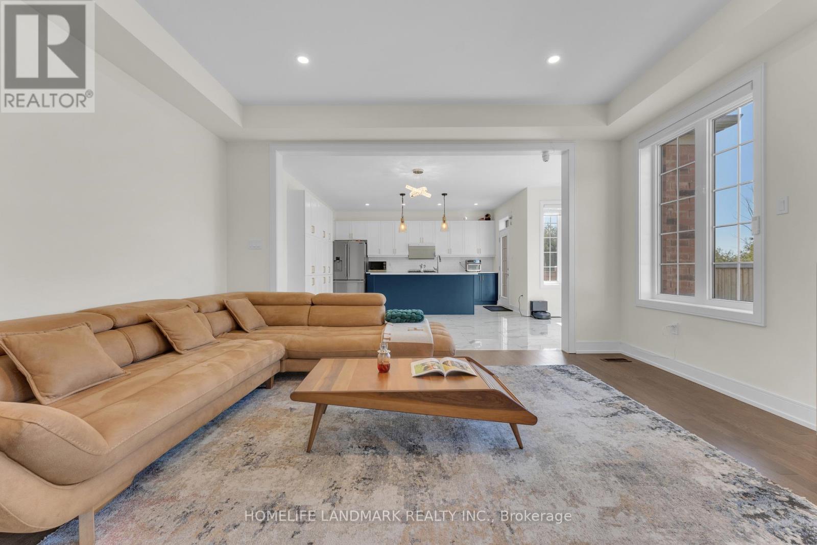 166 PETAL AVENUE - 16