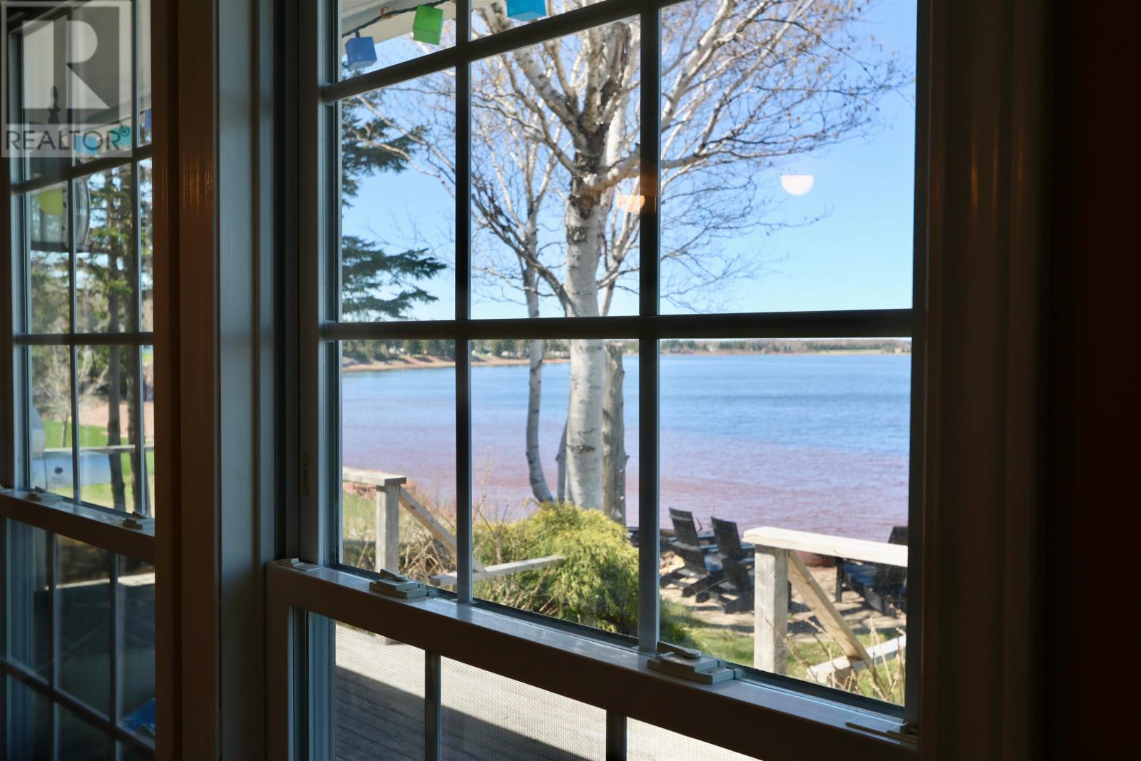 122 Spruce Way - 16