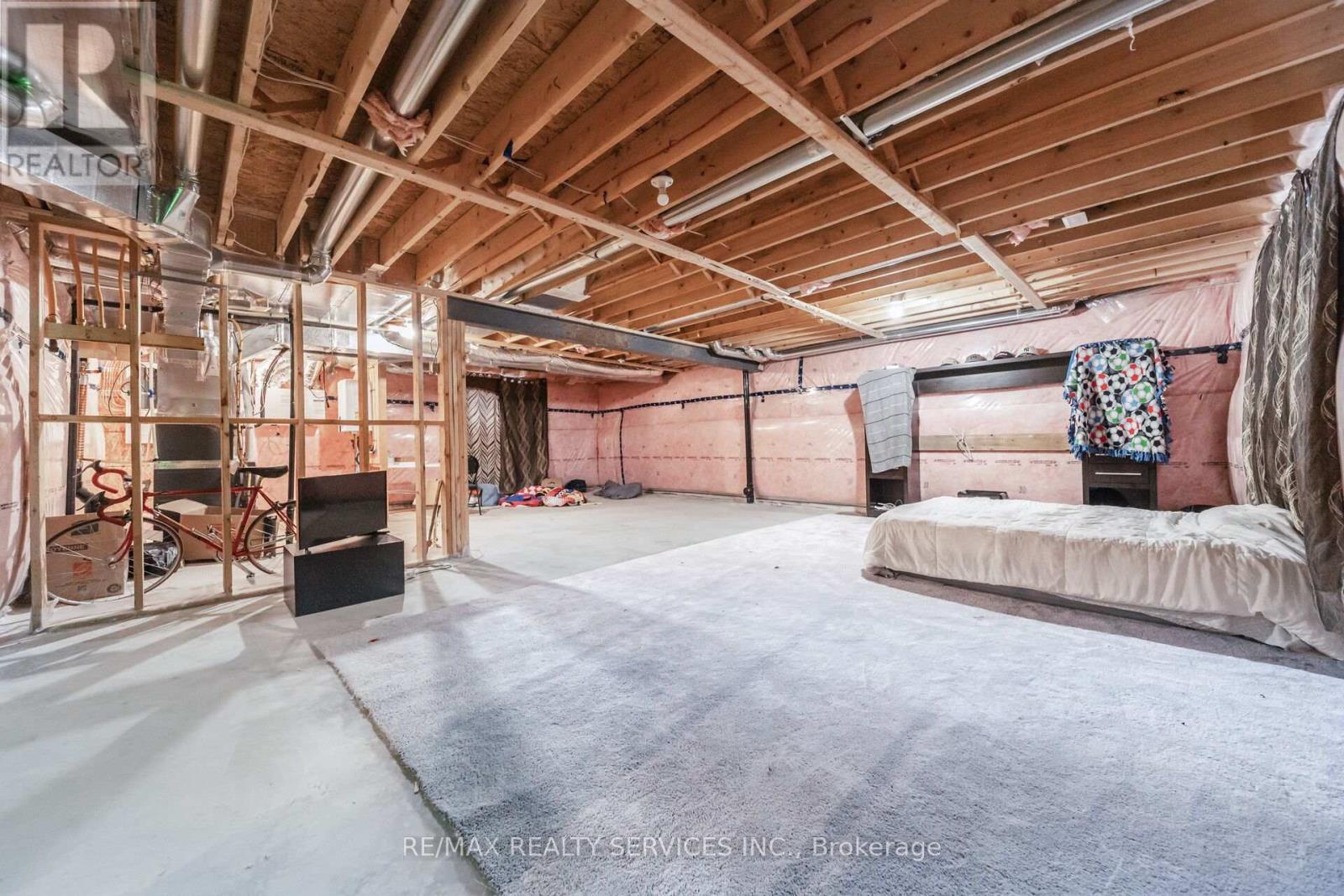 1891 FOUNTAIN GRASS DRIVE - 22
