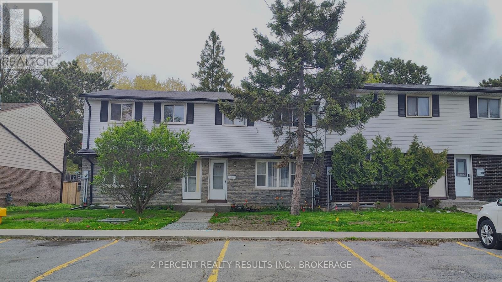 928 OAKVIEW AVENUE - 1