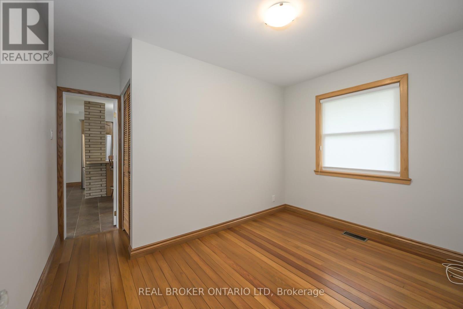 1863 HERBERT AVENUE - 14