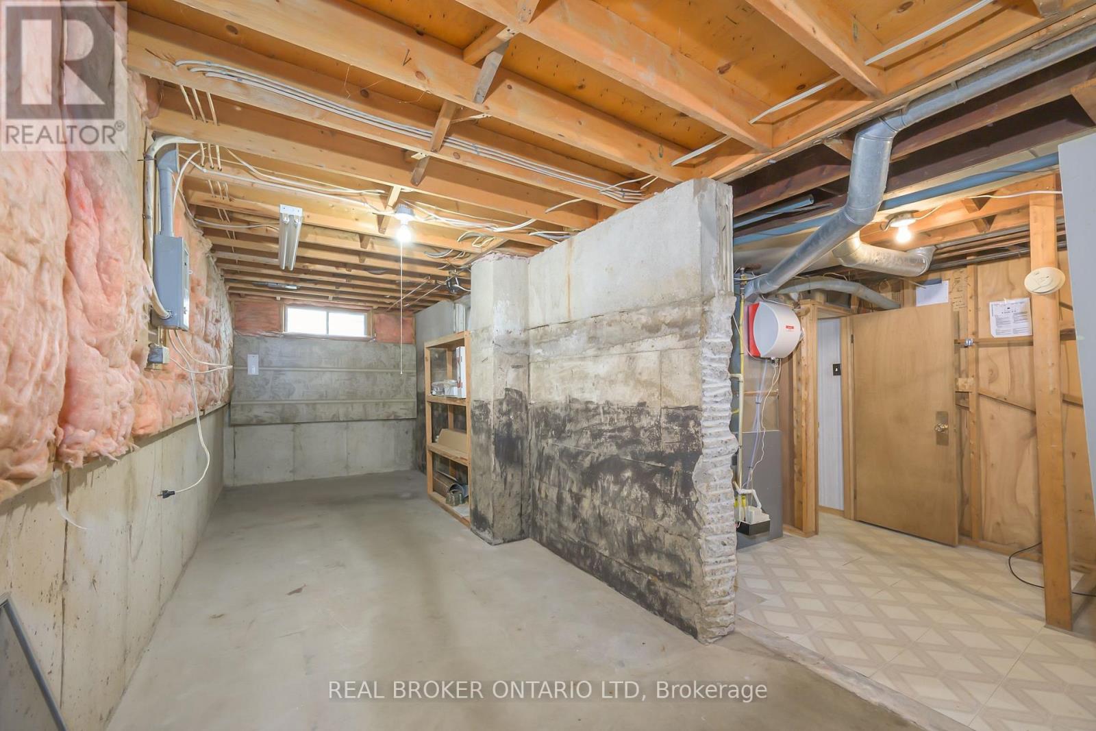 1863 HERBERT AVENUE - 28