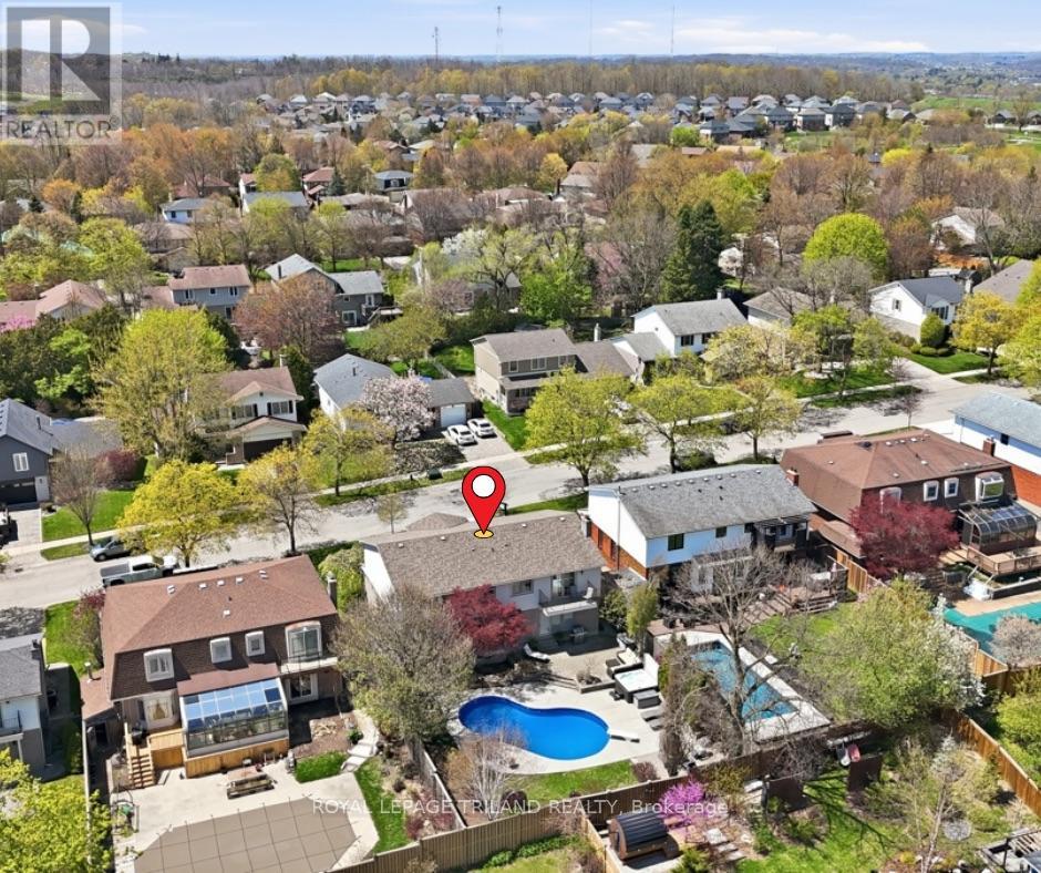 48 TAMARACK CRESCENT - 41