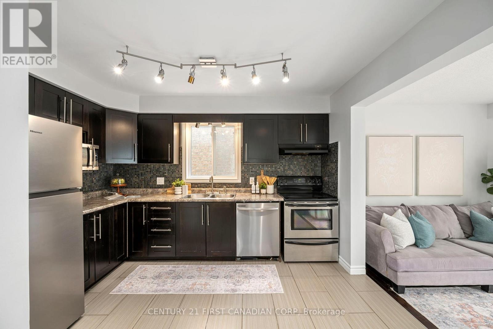 812 SANDCHERRY STREET - 5