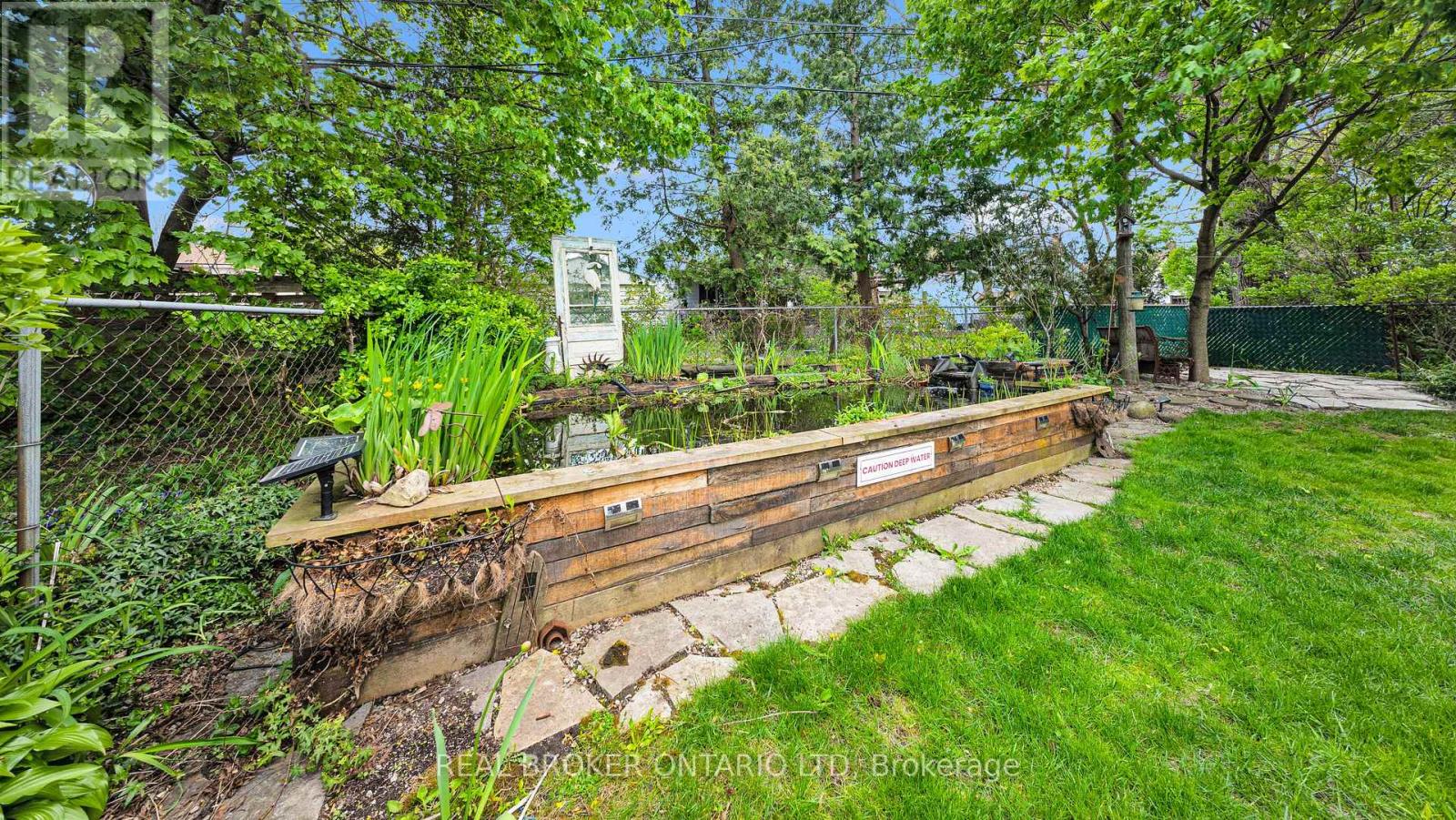 485 SALISBURY STREET - 40