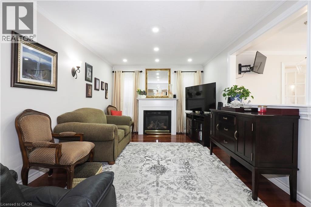 89 LYNNHAVEN Court, Kitchener, Ontario, N2M5L8 — Photo 10