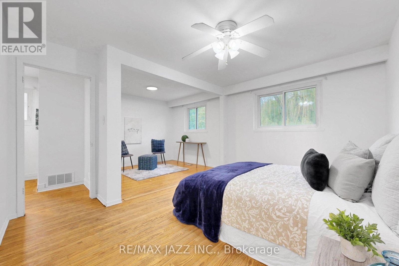 1947 BONNYMEDE DRIVE - 25