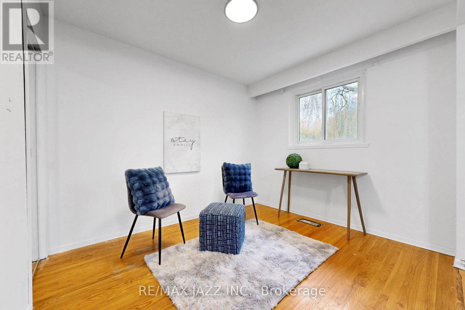 1947 BONNYMEDE DRIVE - 26