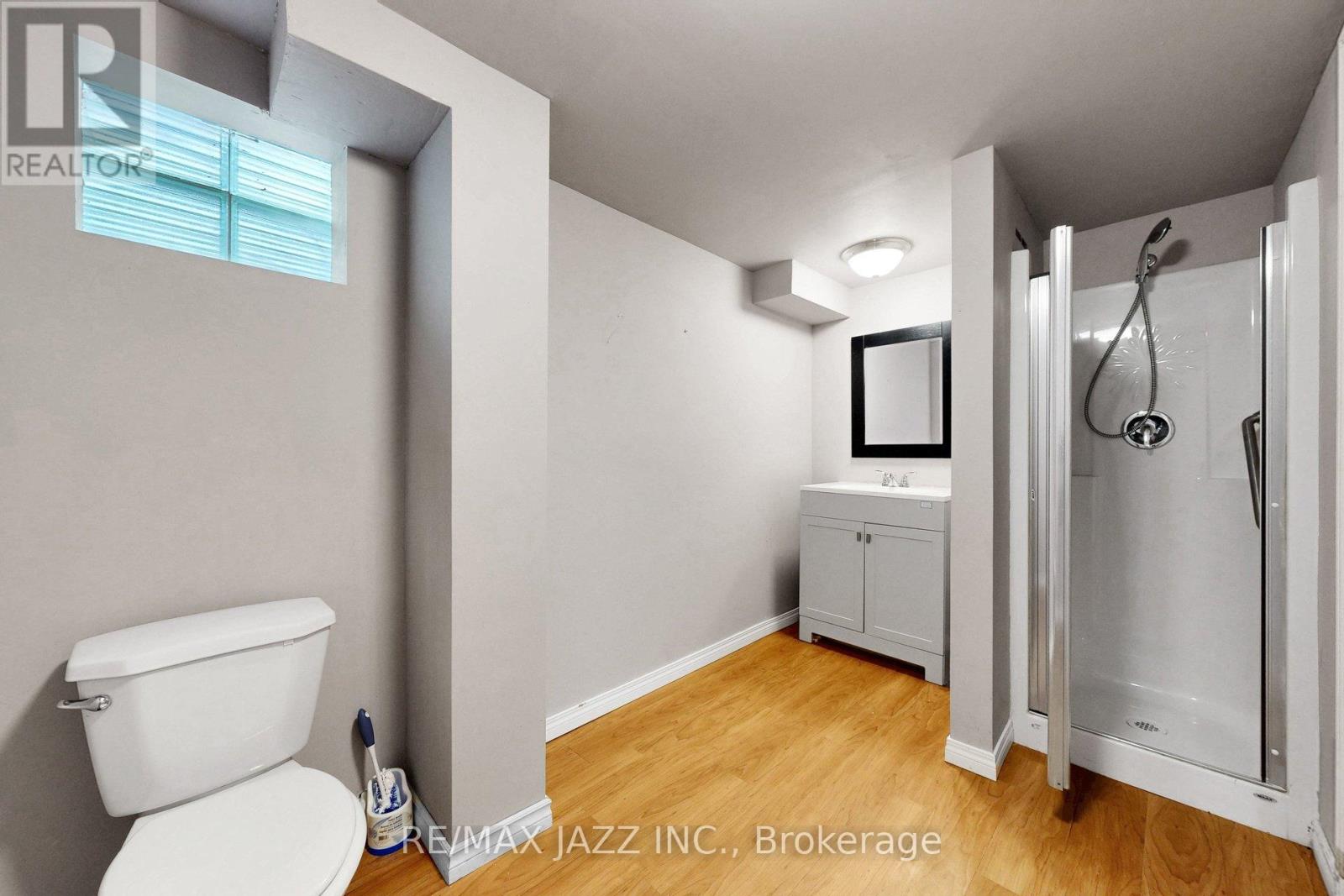 1947 BONNYMEDE DRIVE - 31