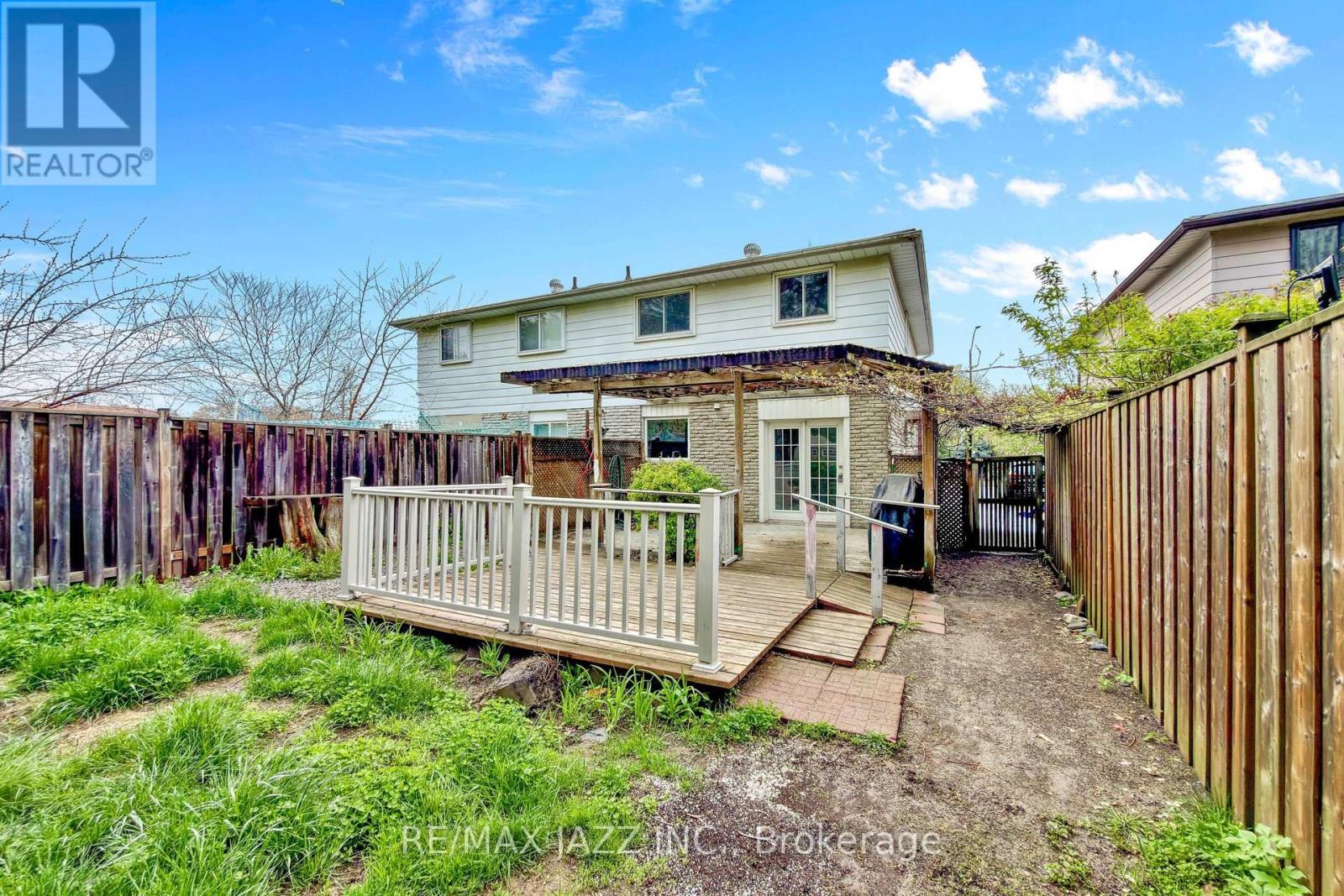 1947 BONNYMEDE DRIVE - 34