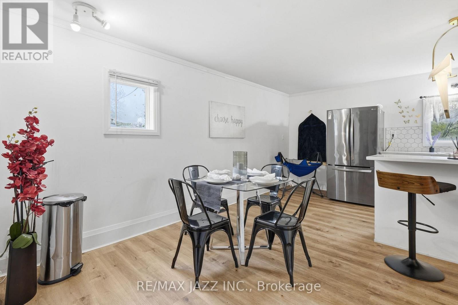 41 BALDWIN STREET - 14
