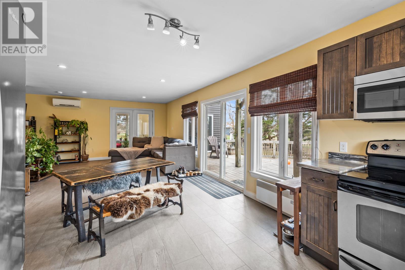 16 Levine Lane - 17