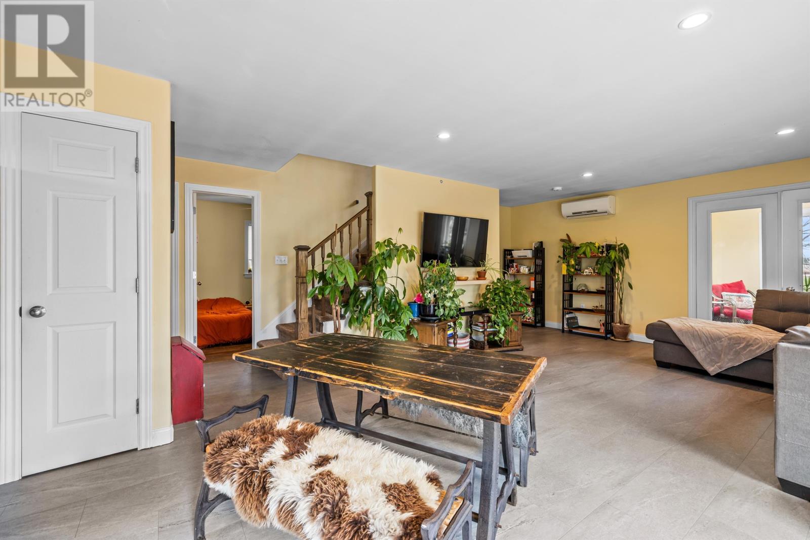 16 Levine Lane - 18