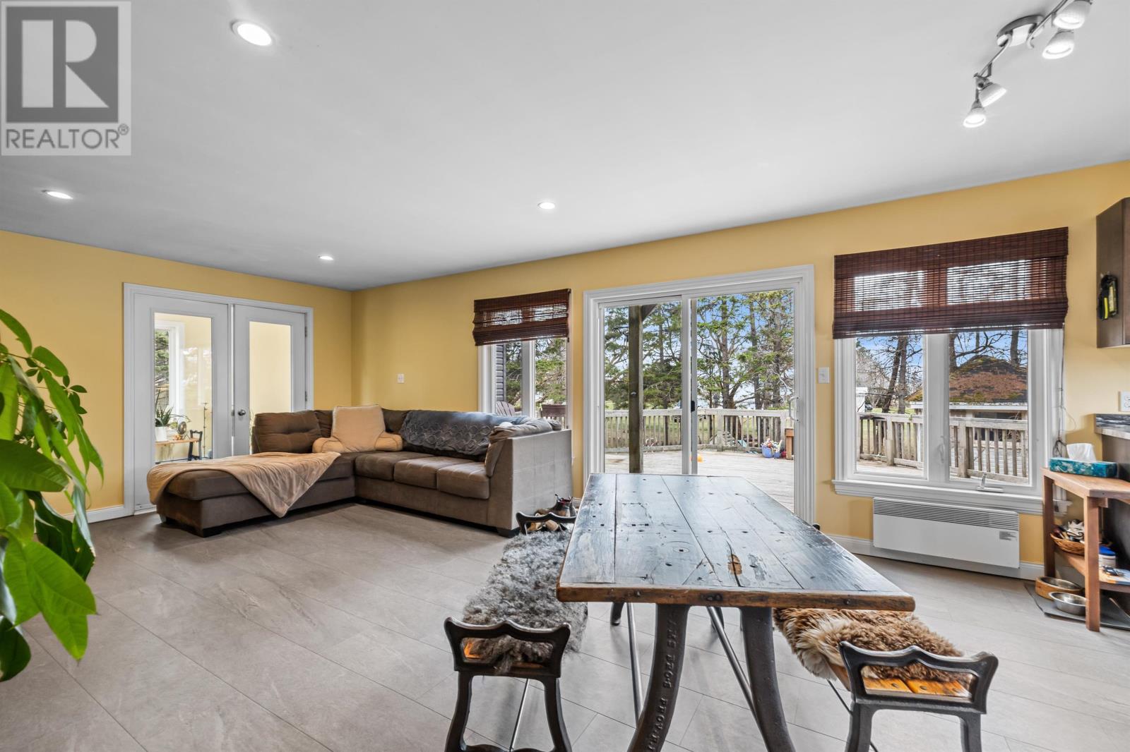 16 Levine Lane - 19