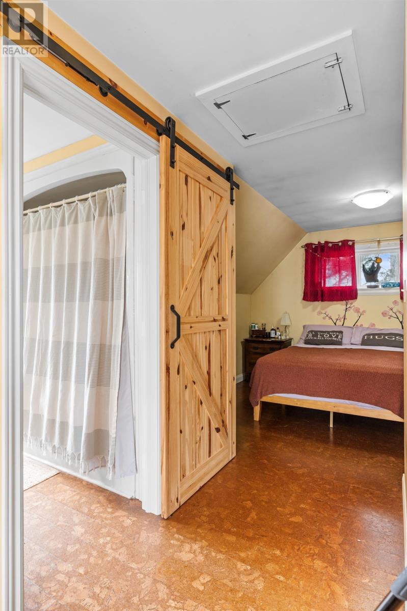 16 Levine Lane - 30