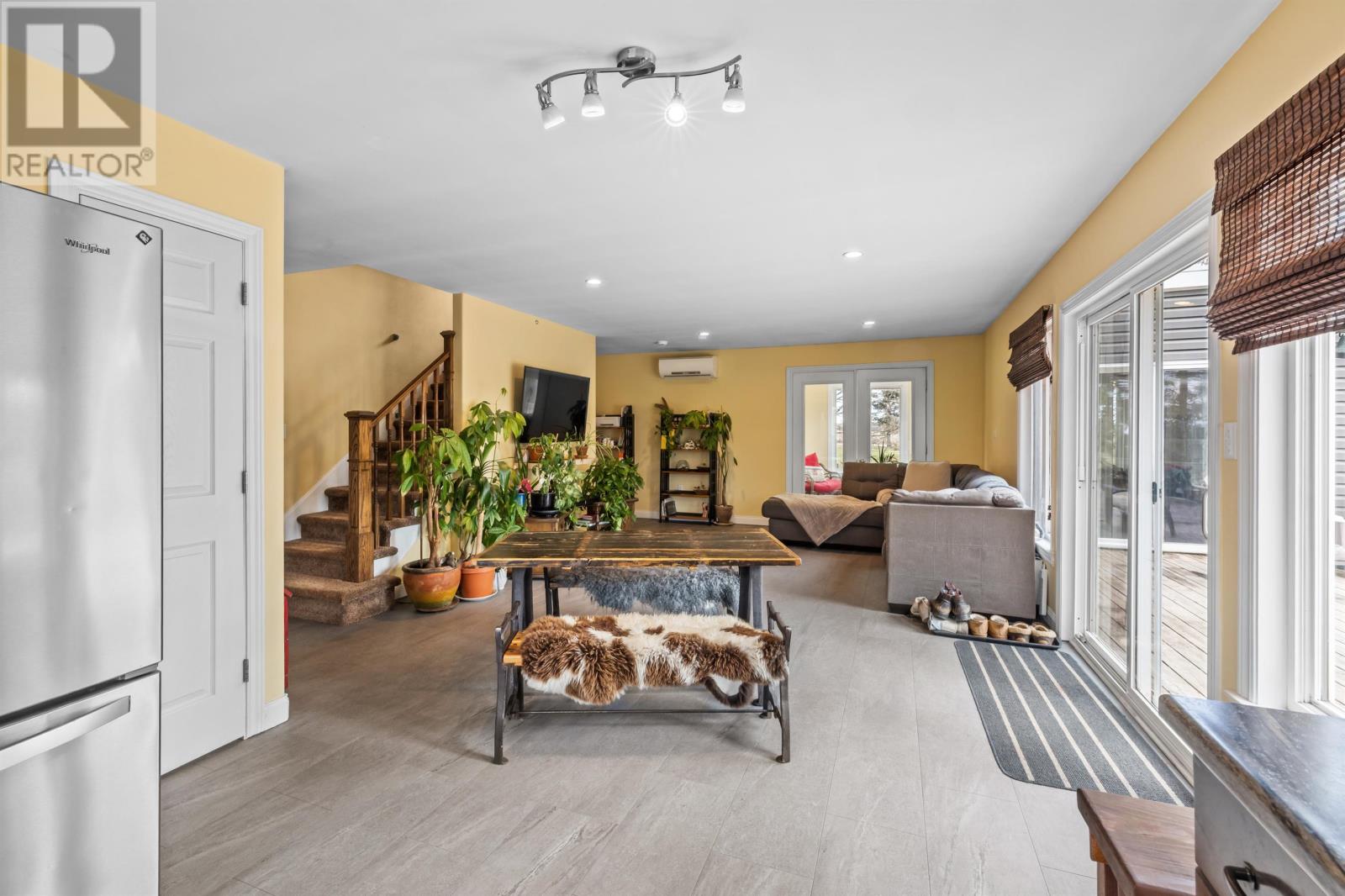 16 Levine Lane - 4