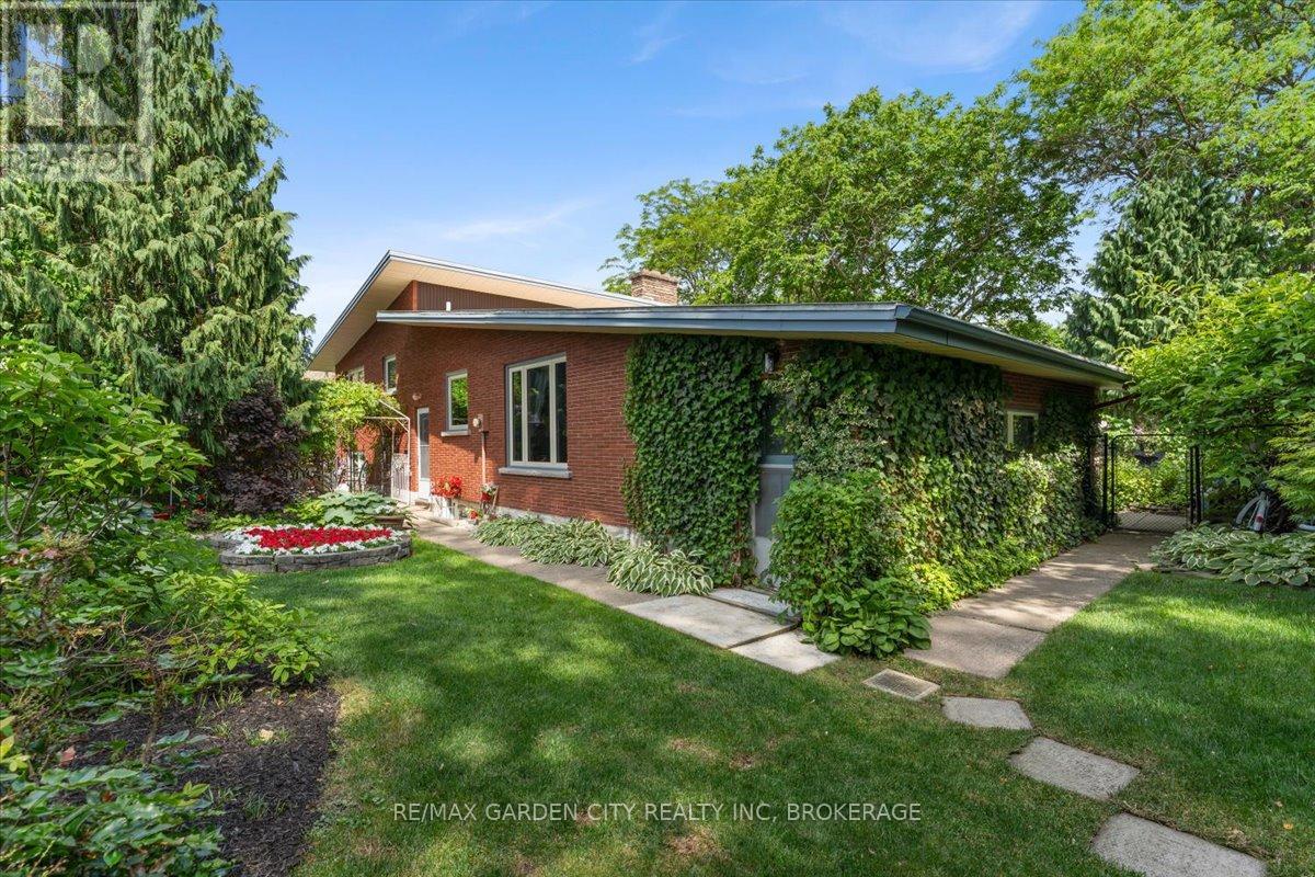 7 GLENAYR PLACE - 40