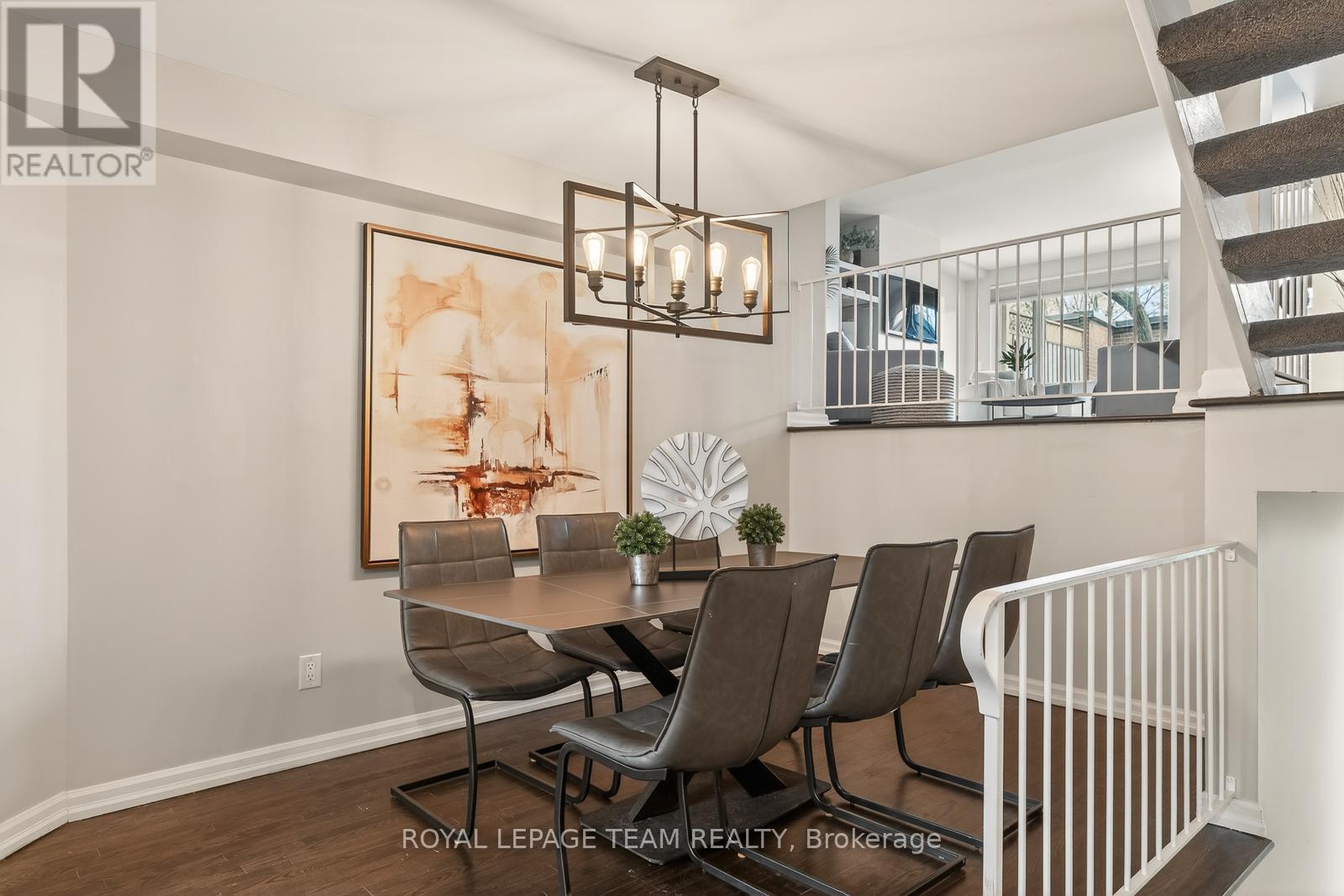 #10 290 CATHCART STREET - 8