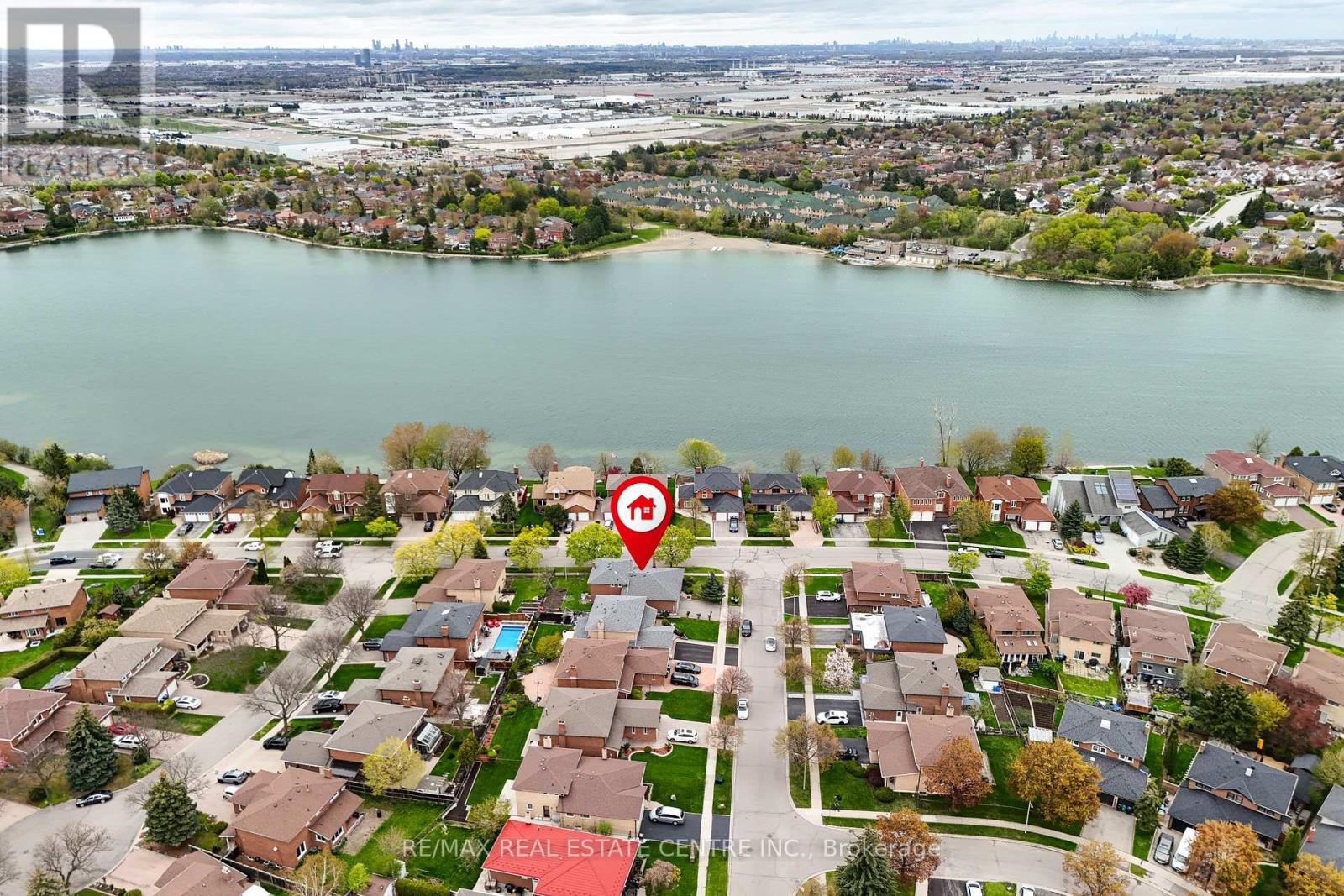 78 PANORAMA CRESCENT - 48