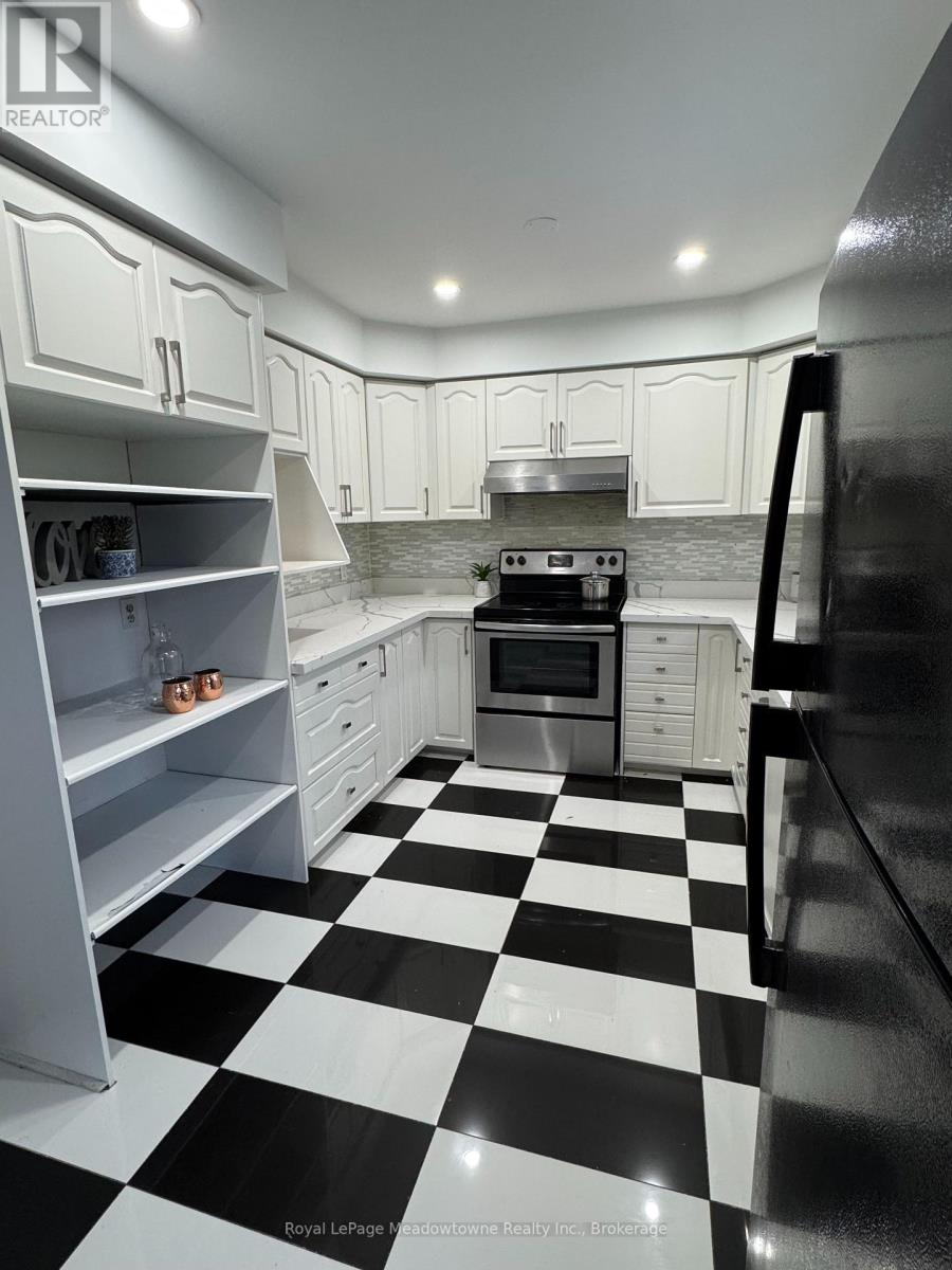 13 THOMPSON DRIVE - 4