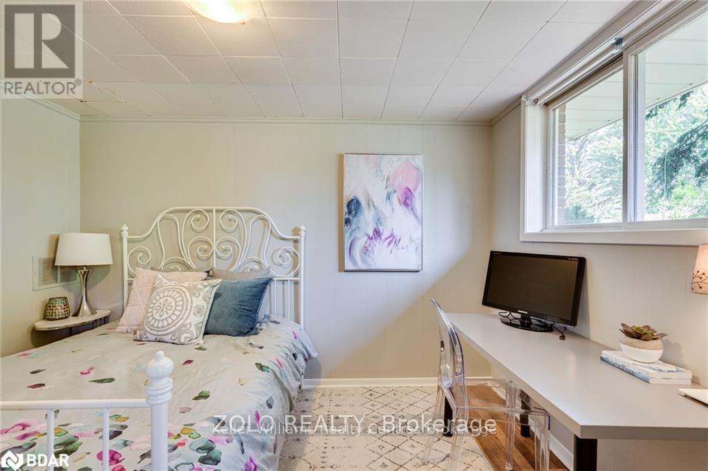 198 WHITE PINES DRIVE - 22